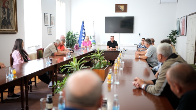 Uz pomoć zajedničkog projekta Grada Konjica i Muslim Aid-a dvadeset poljoprivrednih proizvođača dobilo plastenike