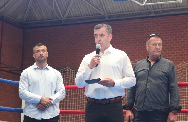 U Konjicu se danas održava drugi dio Državnog prvenstva Bosne i Hercegovine u kik boksu, koje je otvorio gradonačelnik Konjica Osman Ćatić