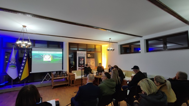 U povodu Dana državnosti Bosne i Hercegovine u Konjicu promovisan roman „Pasija i pasjaluk u Sarajevu“ autora  dr. Muhameda Smajića