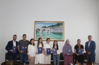 U povodu Dana grada Konjica gradonačelnik Konjica Osman Ćatić upriličio prijem za nauspješnije studente sa područja Konjica kojima su uručene jednokratne novčane nagrade