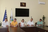 Grad Konjic u skladu sa svojim razvojnim ciljevima potiče rad i realizaciju projekta organizacija civilnog dru&scaron;tva, sportskih i kulturnih udruženja i kolektiva &ndash; danas počelo potpisivanje ugovora za realizaciju projekta za 2022.godinu