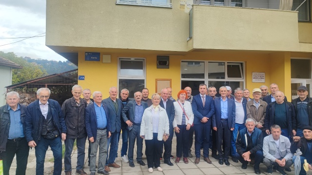 Gradonačelnik Konjica Osman Ćatić zajedno sa članovima Udruženja penzionera umirovljenika Konjic prisustvovao aktivnostima upriličenim u povodu Dana penzionera u Konjicu