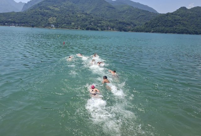 U okviru Konjičkog ljeta i Dana dijaspore&rdquo; Konjic u srcu Bosne i Hercegovine&rdquo; na Jablaničkom jezeru Sportsko dru&scaron;tvo &ldquo;Lisičići&rdquo; organizovalo 30. plivački miting &bdquo;Suljo i Mujo&ldquo;