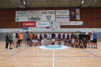 U okviru aktivnosti kojima Grad Konjic obilježava Dan grada danas na svečan način  sportistima i rekreativcima predata na kori&scaron;tenje moderna sportska podloga u Sportskoj dvorani Konjic