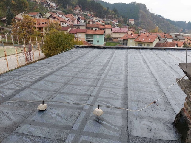 U toku sanacija krova na zgradi Prve osnovne škole Konjic