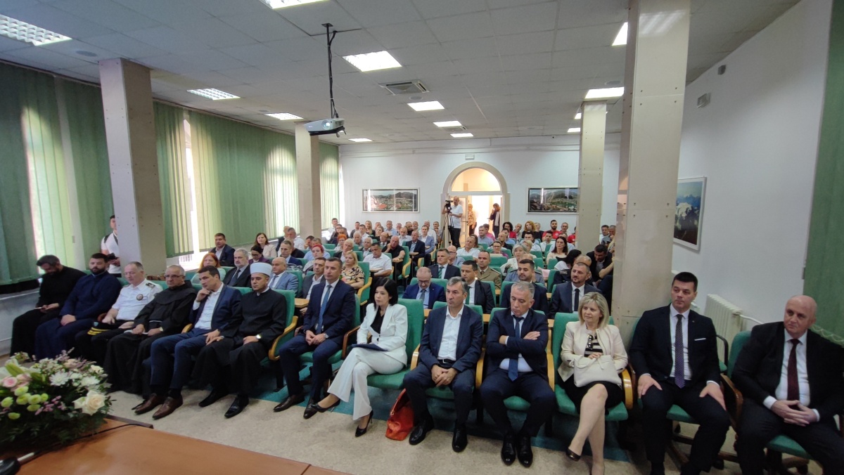 Grad Konjic svečanom sjednicom Gradskog vijeća i obilaskom šehidskih mezarja i spomen obilježja danas obilježio 642.godišnjicu od prvog pomena Konjica u pisanim dokumentima