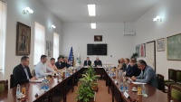 S ciljem prikupljanja relevantnih informacija i sagledavanja stanja na terenu nakon poplava, članovi Odbora za istrage i praćenje aktivnosti u vezi sa sanacijom &scaron;teta prouzrokovanih poplavama Parlamenta Federacije jučer posjetili Konjic