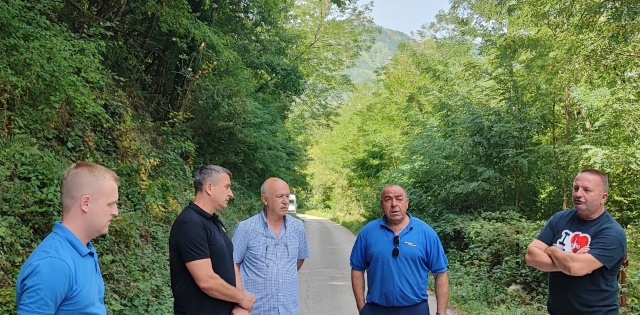 Višedecenijska težnja stanovnika naselja Podorašac za kvalitetnim vodosnabdijevanjem zahvaljujući Gradu Konjicu ostvarena je 1.avgusta 2025.godine, kada su završeni radovi na izgradnji vodovoda